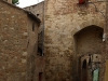 montepulciano-entrance
